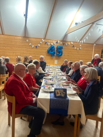 Bordet Dräkt & slöjd